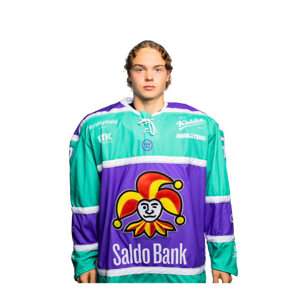 Riku Tuomola